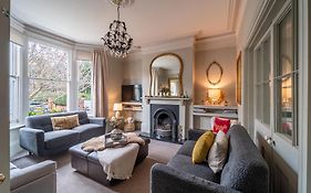 Victorian Townhouse 5 Bedrooms Cheltenham